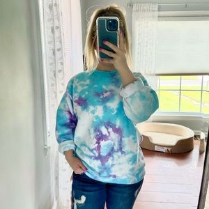 Hanes 90’s Jazz Tie Dye Crewneck